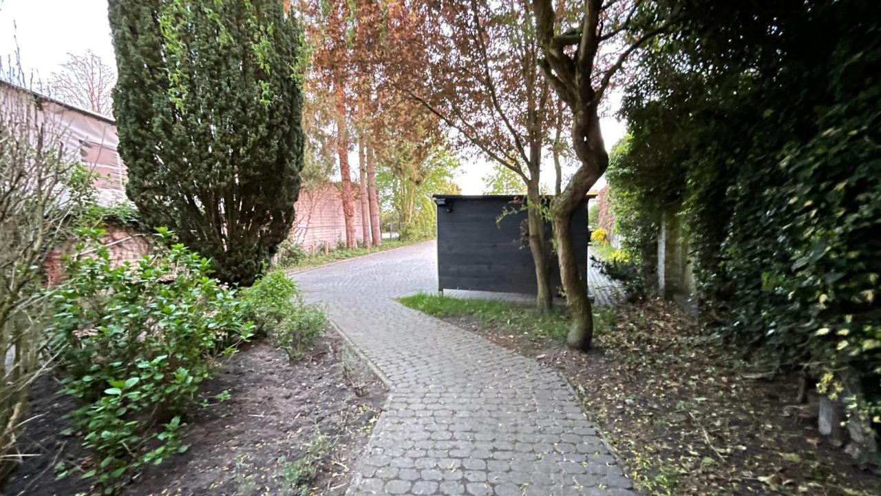 Geraeumiges City-Apartment Mit 2 Badezimmer Und Parkplaetzen D46-Og Oldenburg Dış mekan fotoğraf
