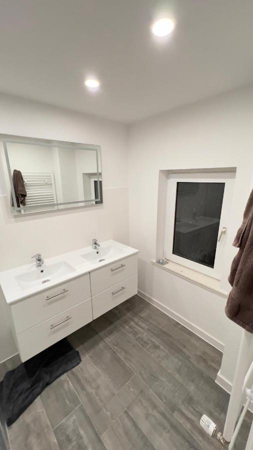 Geraeumiges City-Apartment Mit 2 Badezimmer Und Parkplaetzen D46-Og Oldenburg Dış mekan fotoğraf