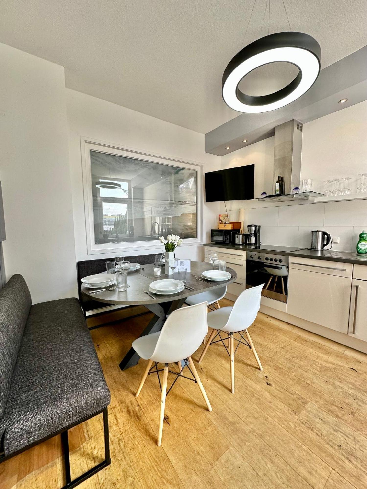 Geraeumiges City-Apartment Mit 2 Badezimmer Und Parkplaetzen D46-Og Oldenburg Dış mekan fotoğraf
