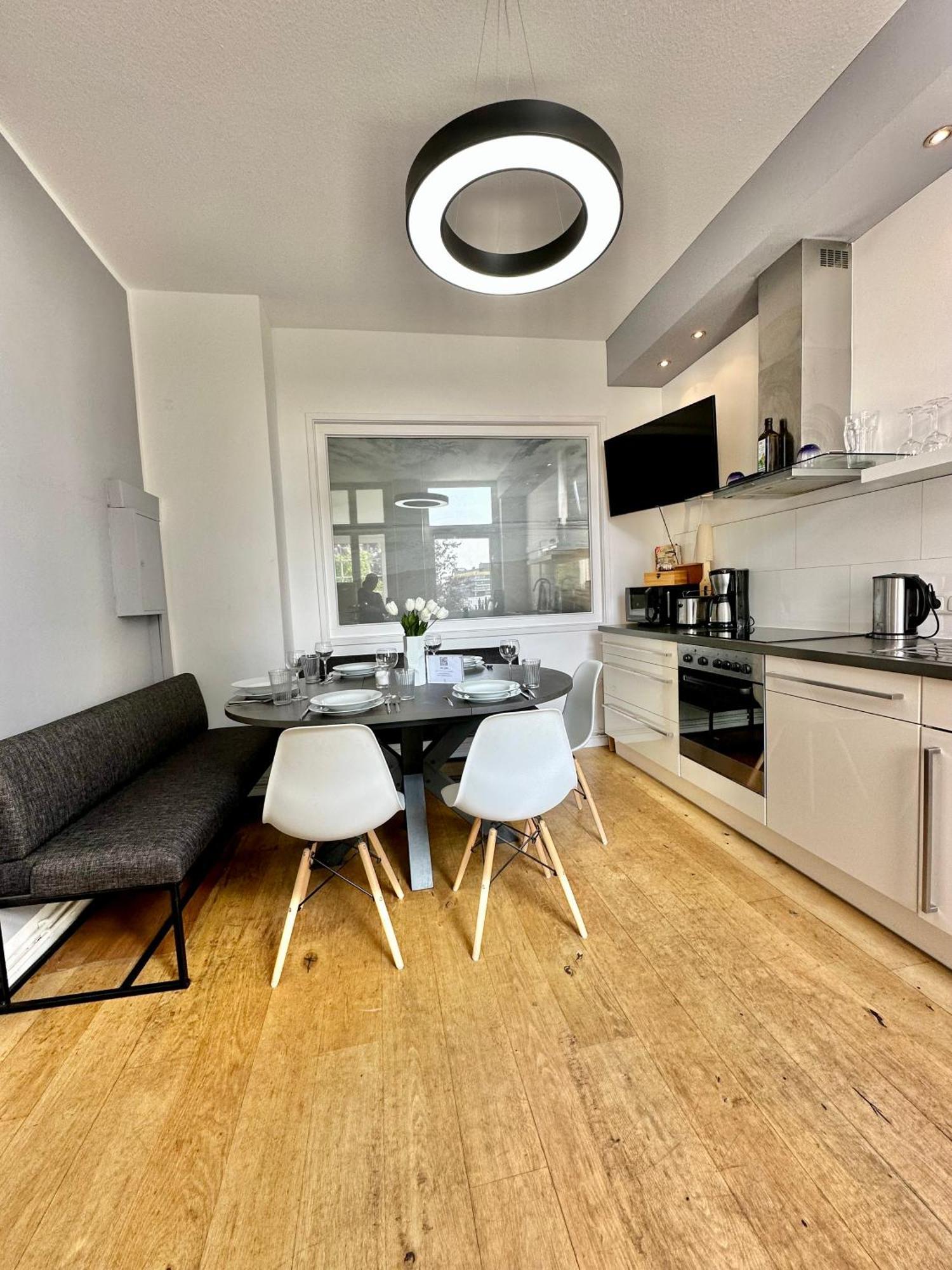 Geraeumiges City-Apartment Mit 2 Badezimmer Und Parkplaetzen D46-Og Oldenburg Dış mekan fotoğraf