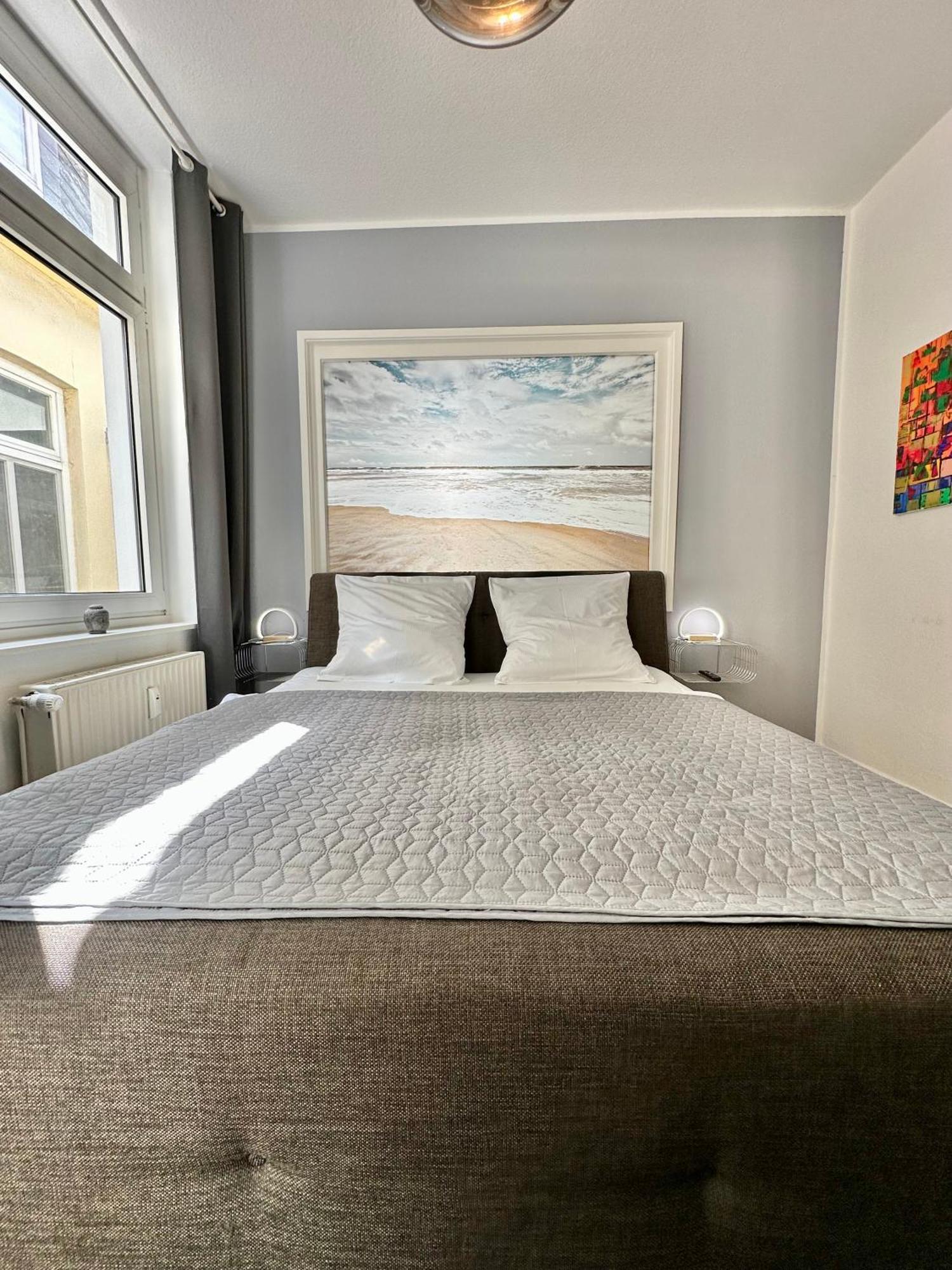 Geraeumiges City-Apartment Mit 2 Badezimmer Und Parkplaetzen D46-Og Oldenburg Dış mekan fotoğraf