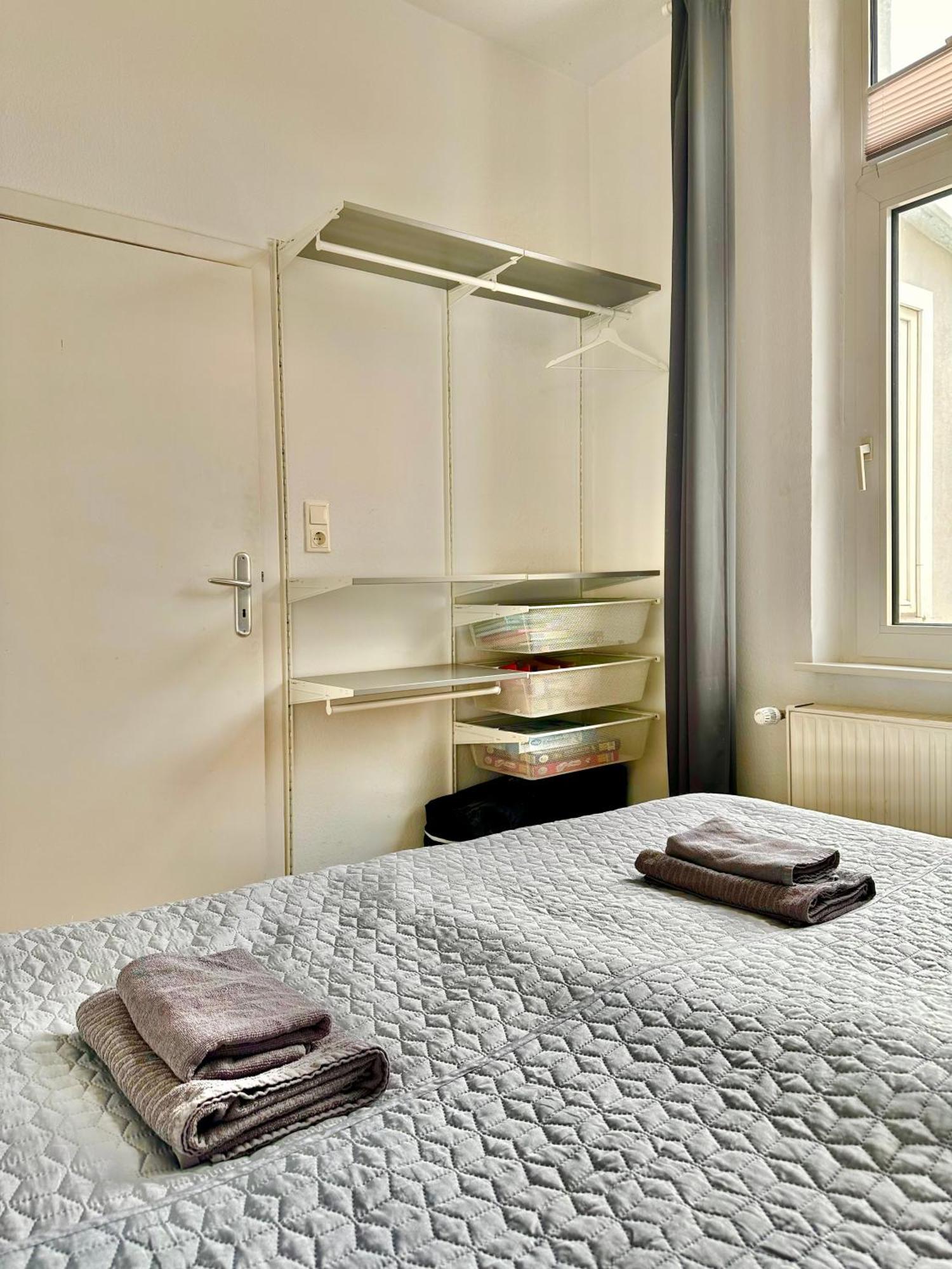 Geraeumiges City-Apartment Mit 2 Badezimmer Und Parkplaetzen D46-Og Oldenburg Dış mekan fotoğraf